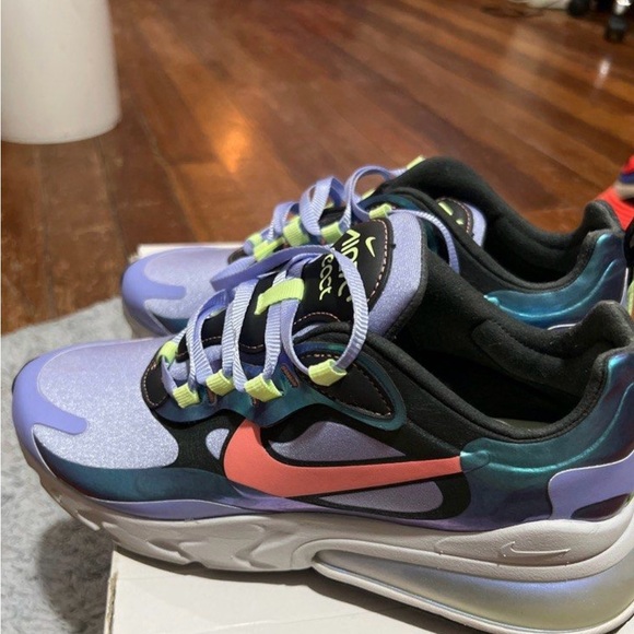 Pick a shoe - Picture 3 of 3